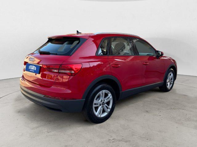 AUDI Q3 35 TDI S tronic Business