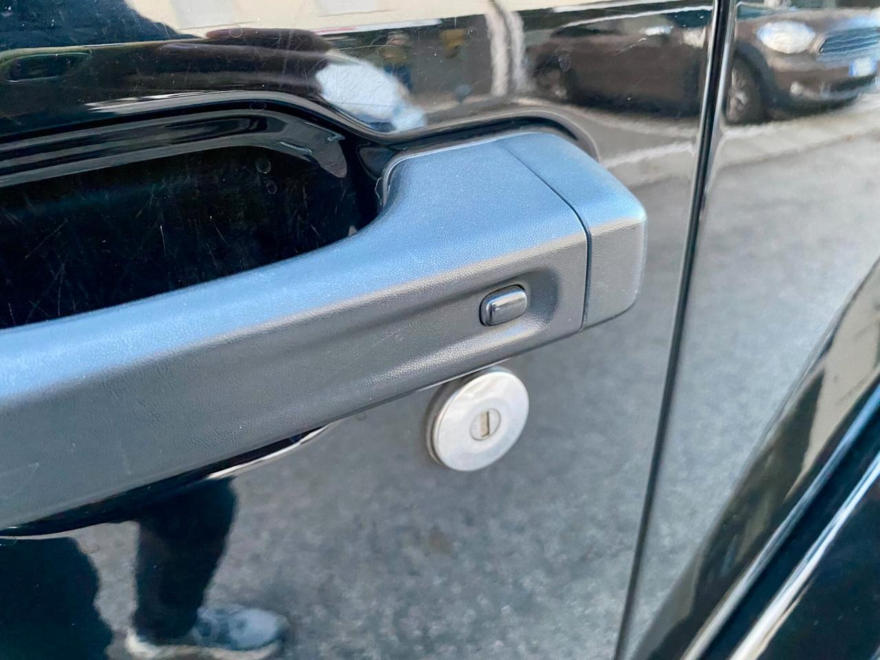 Jeep Wrangler Unlimited 2.2 mjt II Sahara auto 200cv