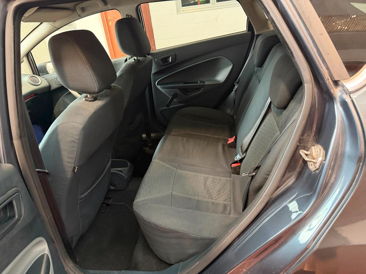 Ford Fiesta 1.4 5p BZ-GPL TITANIUM