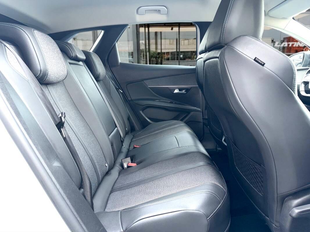 Peugeot 3008 II 1.6 hybrid phev Allure Pack 225cv e-eat8