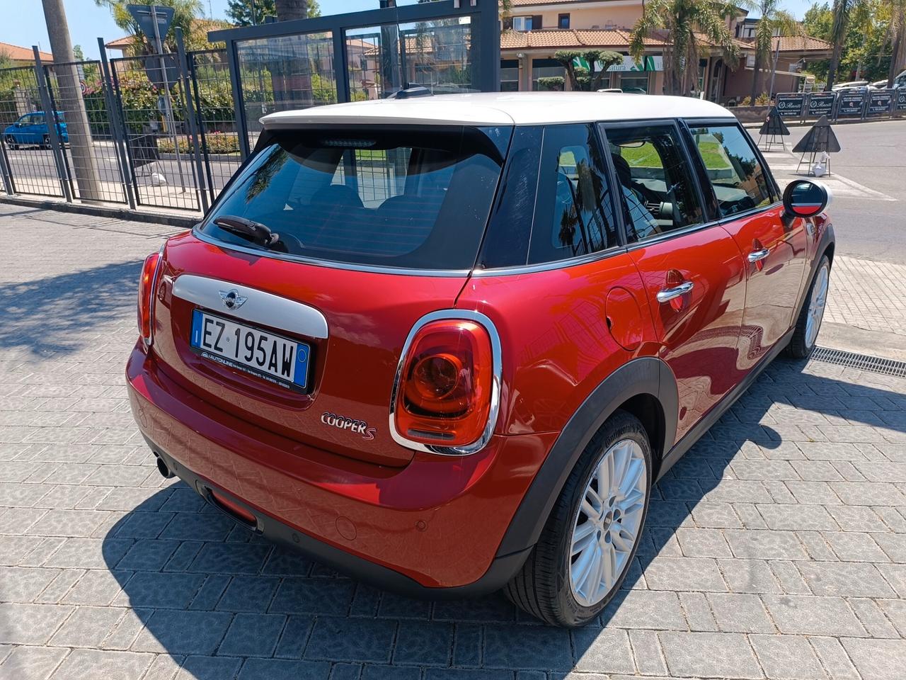 Mini Cooper D Cooper d