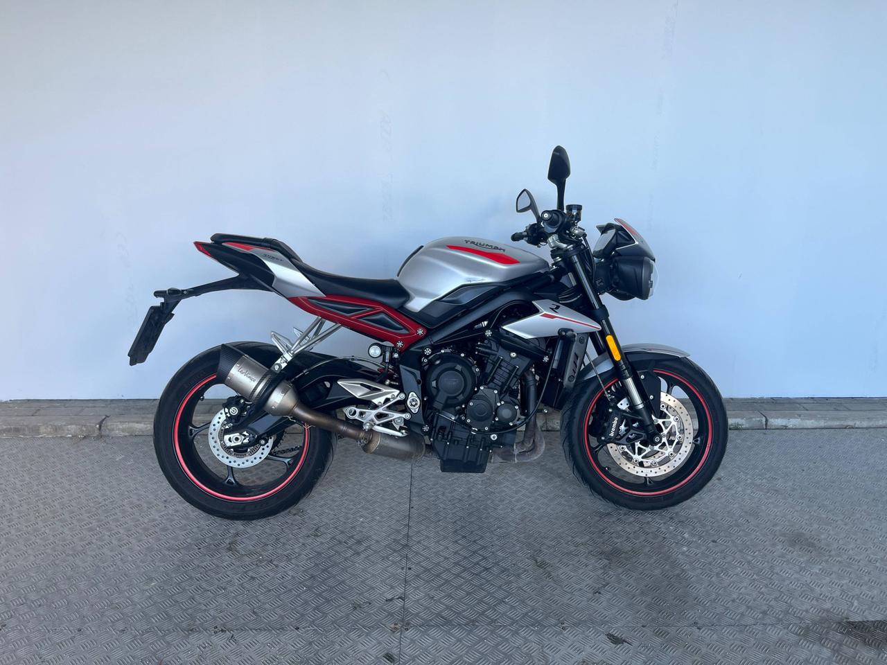 TRIUMPH Street Triple - Street Triple 765 R my17