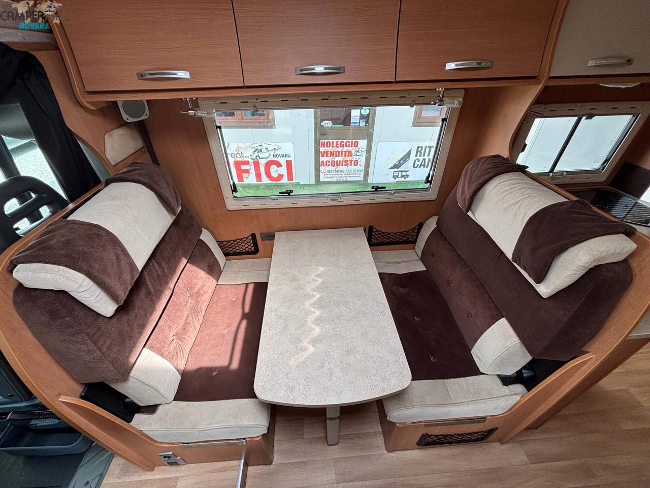 CHALLENGER GENESIS 55 - mansardato con letti a castello in coda