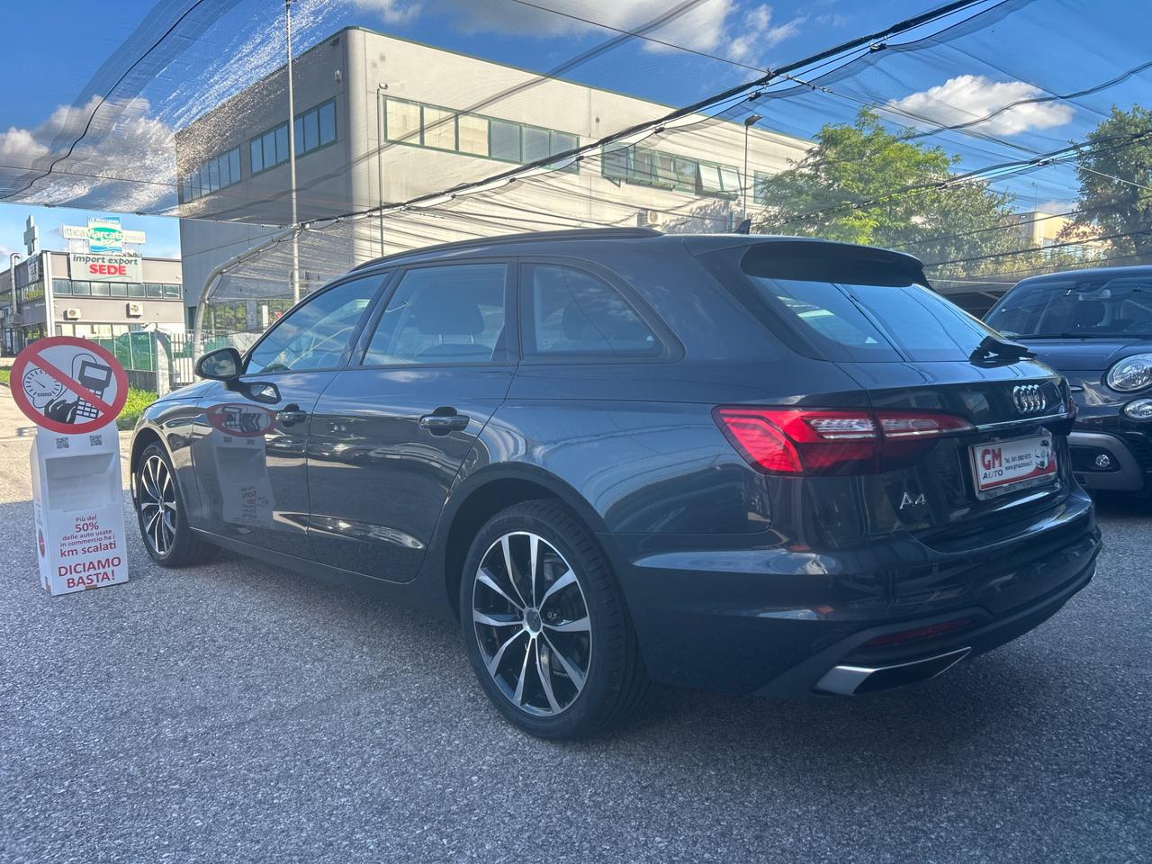 Audi A4 Avant 30 2.0 tdi mhev Business 136cv s-tronic #sedileguidamassaggiante