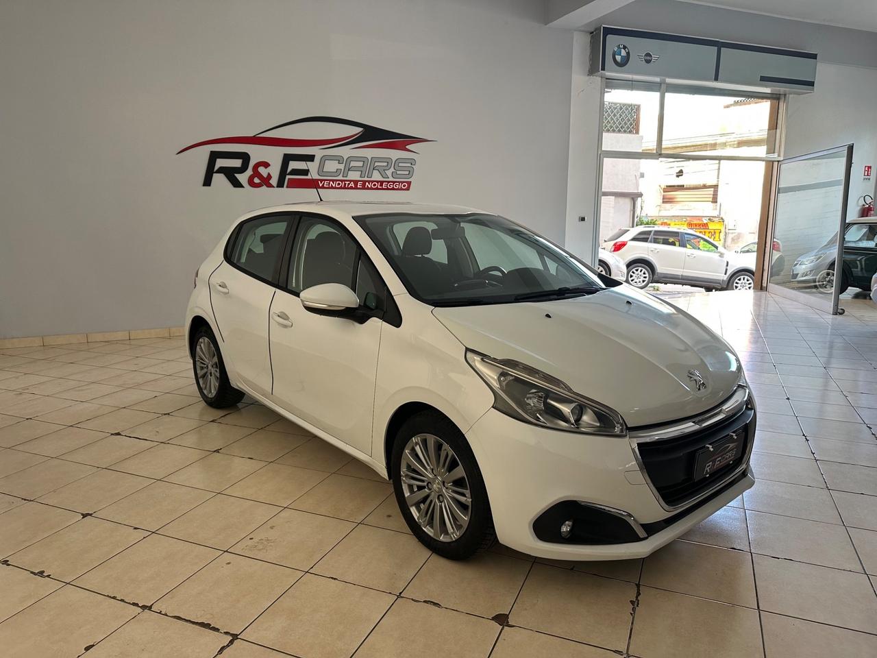Peugeot 208 PureTech 82 5p. GPL Allure