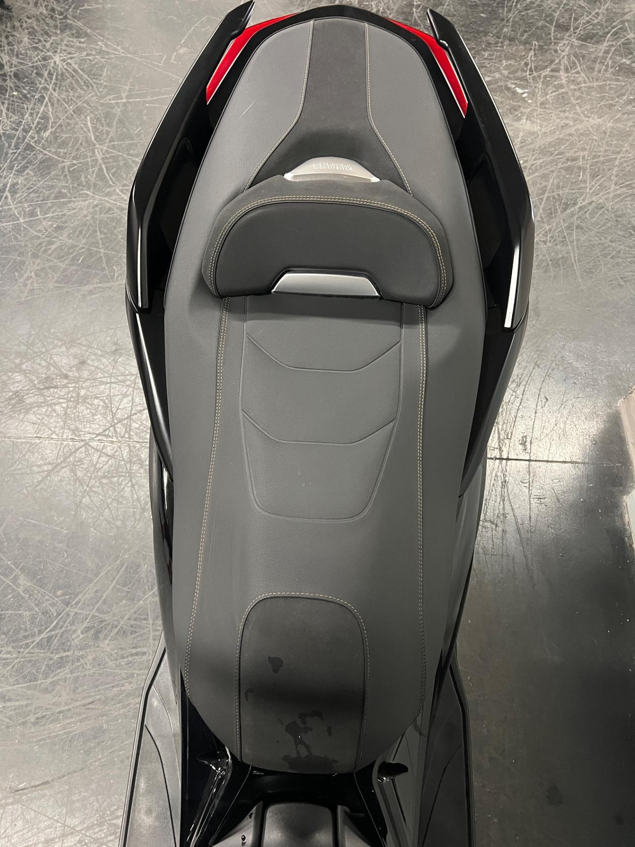 Yamaha X-Max 300 Tech max