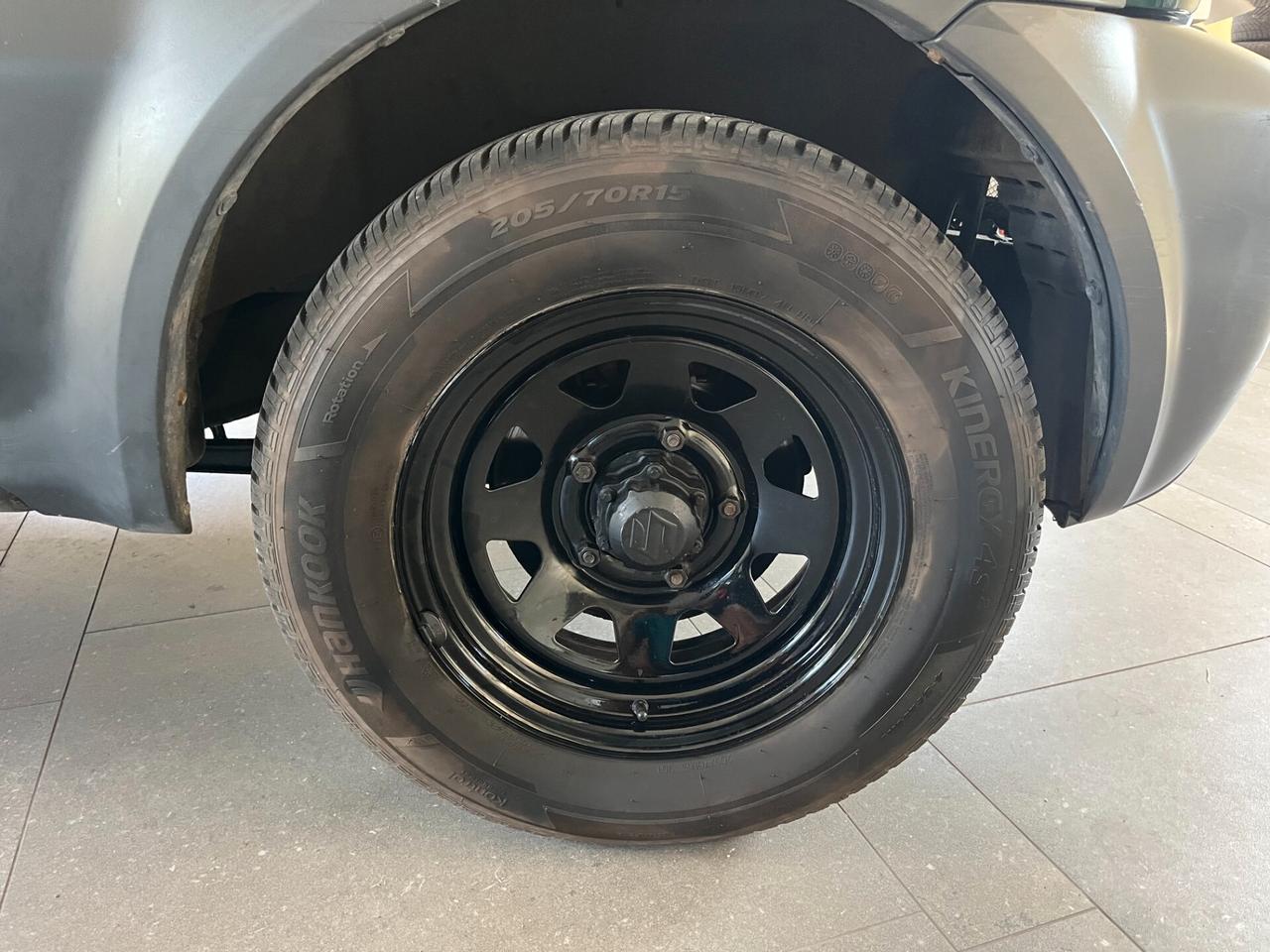 Suzuki Jimny 1.3i 16V 4WD