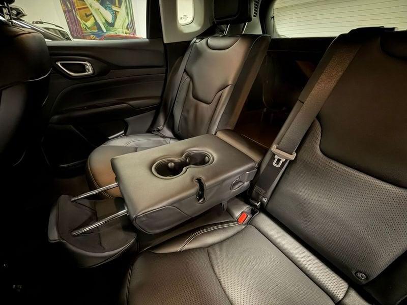 Jeep Compass e-Hybrid 1.5 Turbo MHEV T4 96kW Summit DDCT