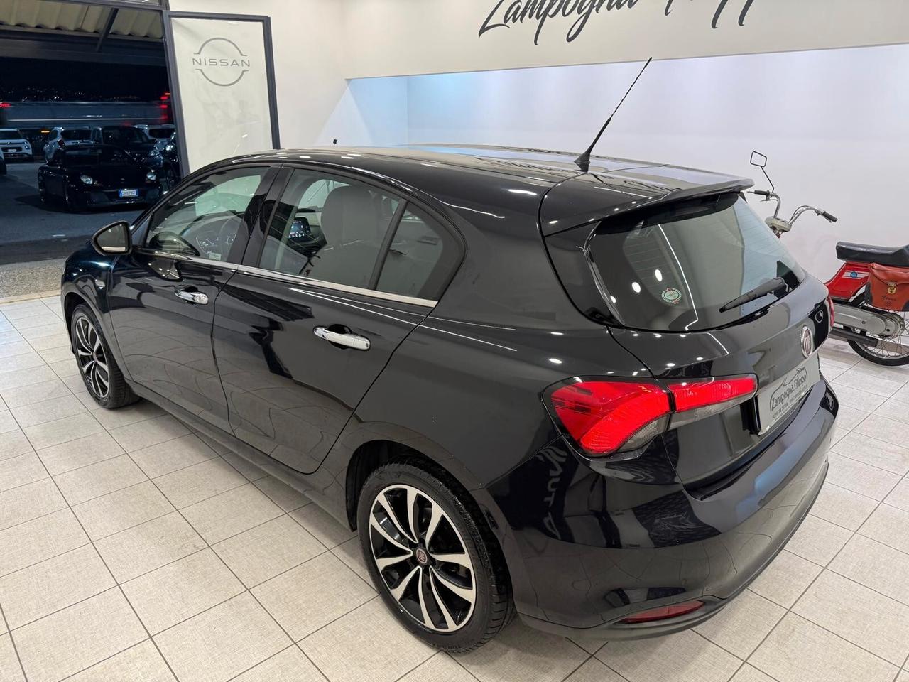 Fiat Tipo 1.6 Mjt S&S DCT Lounge 2017