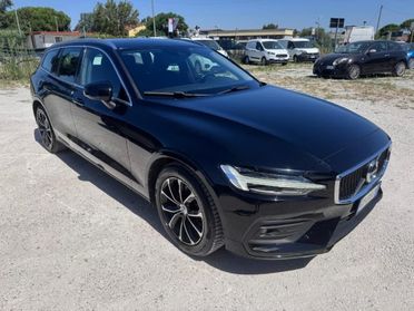 VOLVO V60 D3 AWD Geartronic R-design N1 - AUTOCARRO