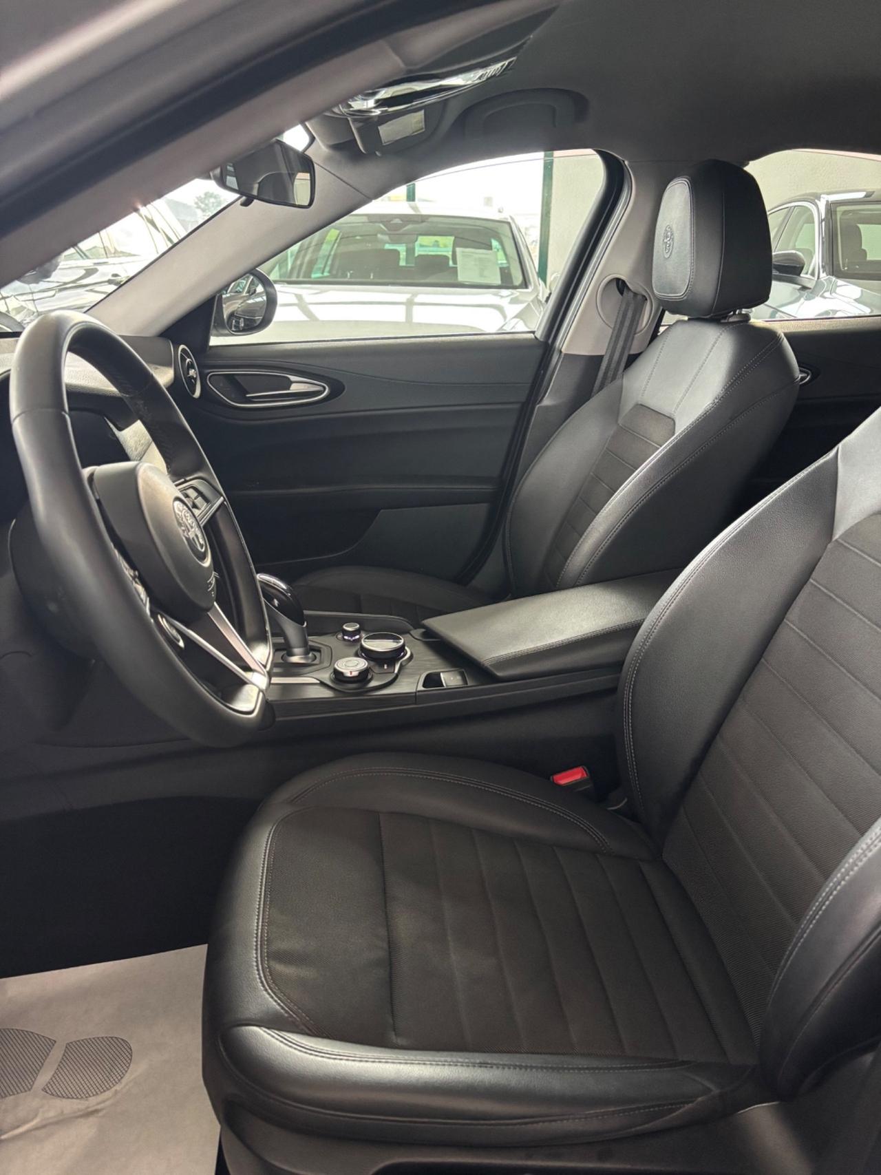 Alfa Romeo Giulia 2.2 Turbodiesel 180 CV Super