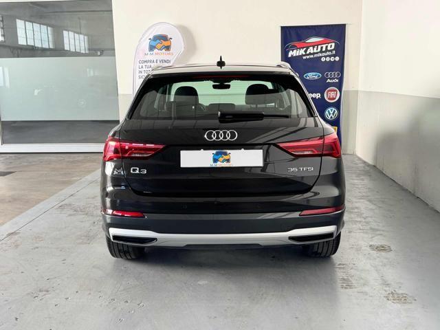 AUDI Q3 35 TFSI Business Advanced