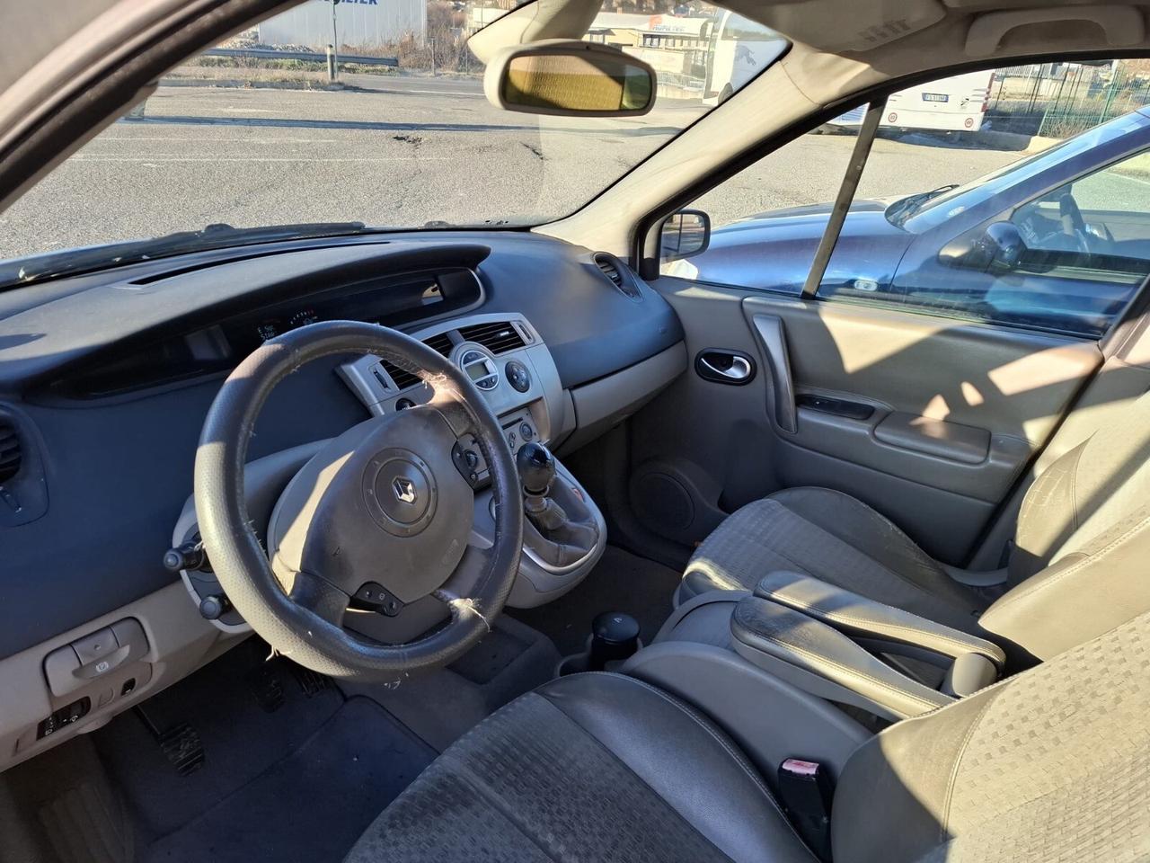 Renault Grand Scenic 7 posti 1.9 dCi Exception
