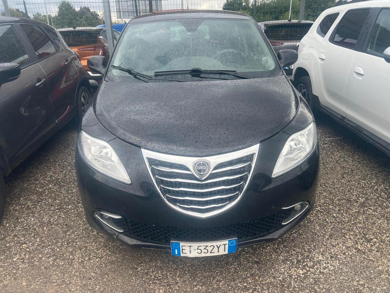 Lancia Ypsilon 0.9 TwinAir 85 CV 5 porte Metano Ecochic Gold