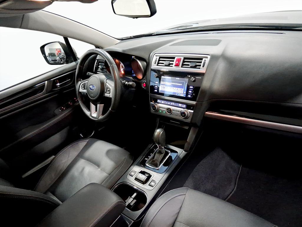 Subaru Outback 2.0d Unlimited lineartronic my16