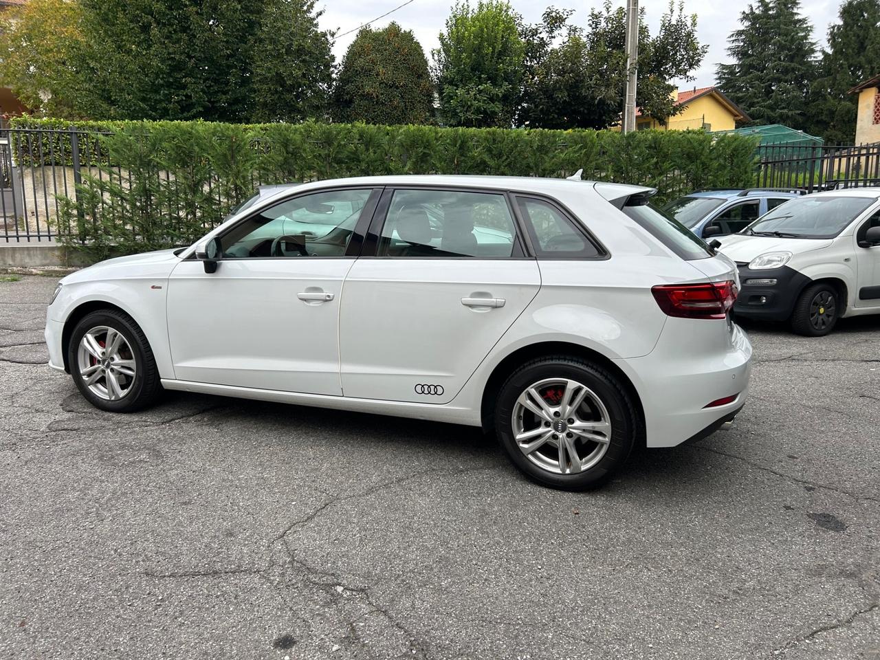 Audi A3 SPB 16 TDI SPORT. ok neopatentati