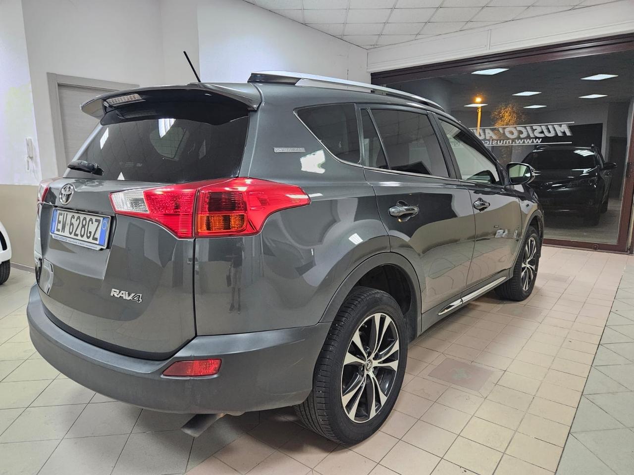 Toyota RAV 4 RAV4 2.0 D-4D 2WD