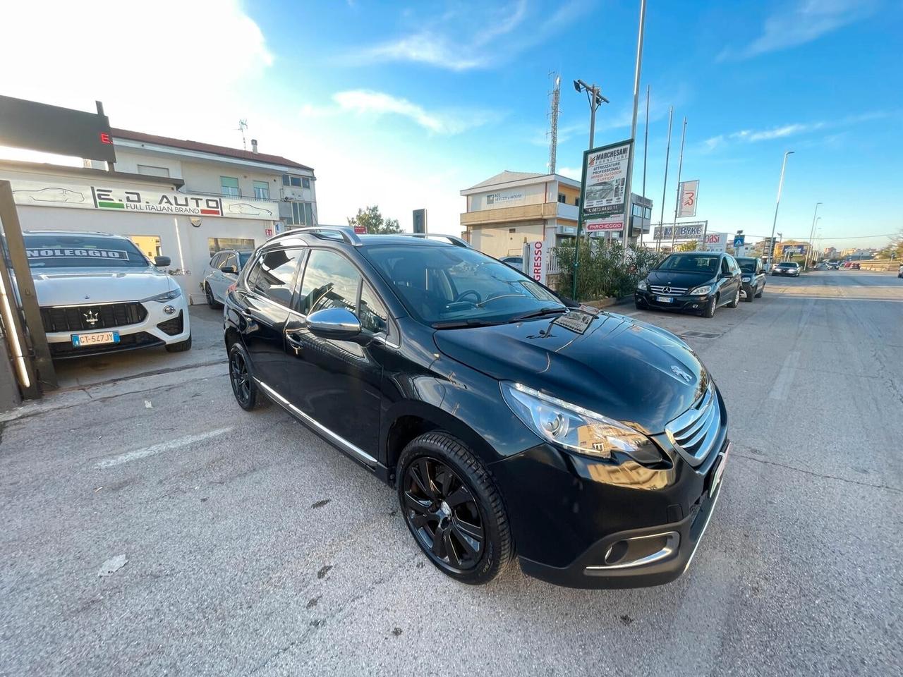 Peugeot 2008 1.6 e-HDi 92 CV Stop&Start Urban Cross