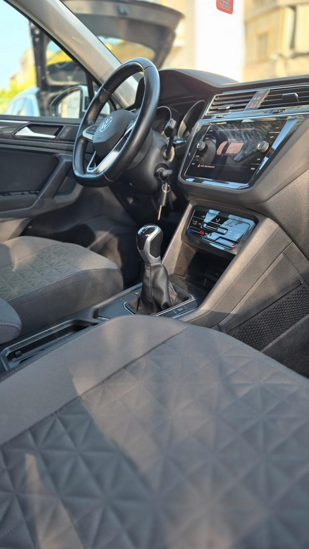 Volkswagen Tiguan 2.0 tdi Life 122CV Uff Italy Led Clima Lega USB