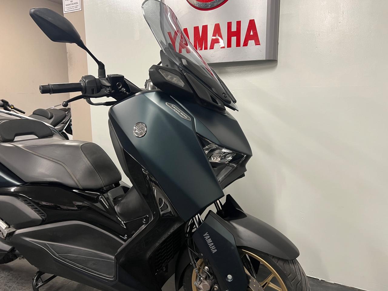 Yamaha X-Max 300 Tech max