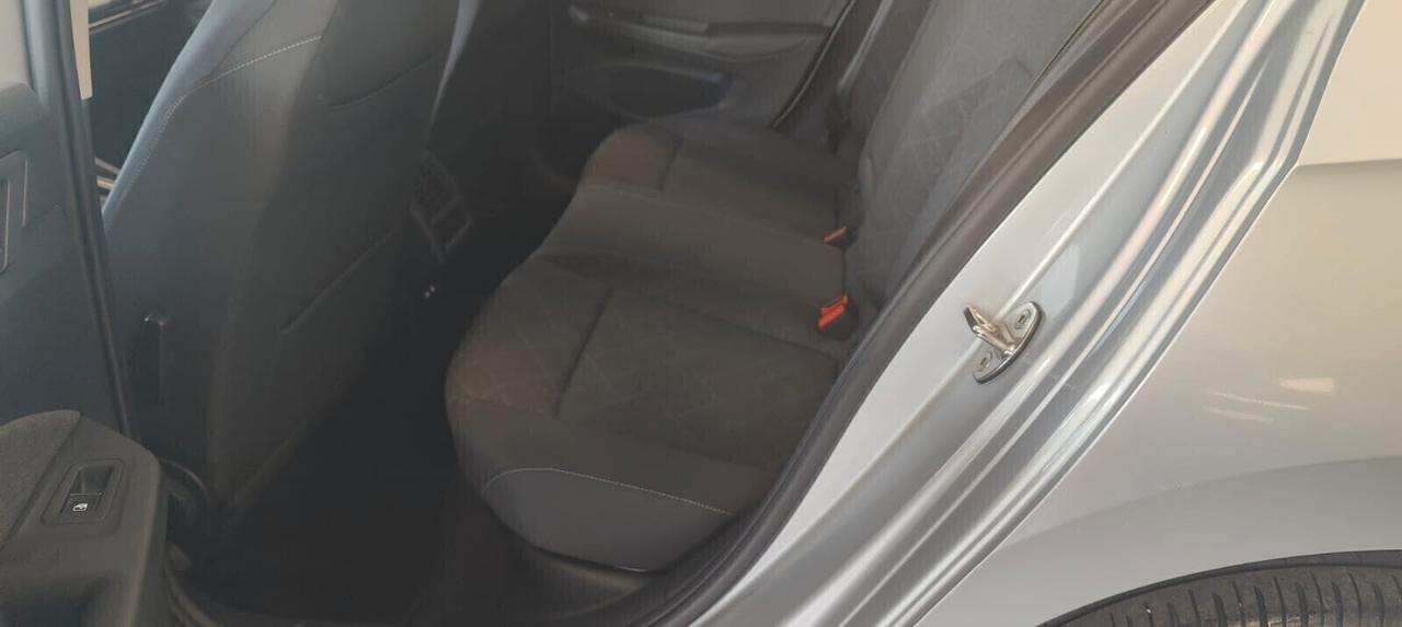 Volkswagen Golf 2.0 TDI 115 CV SCR Life