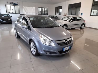 Opel Corsa 1.2 5 porte Cosmo