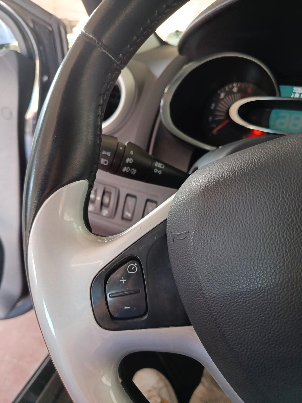 Renault Clio dCi 8V 90CV Start&Stop 5 porte Energy Intens