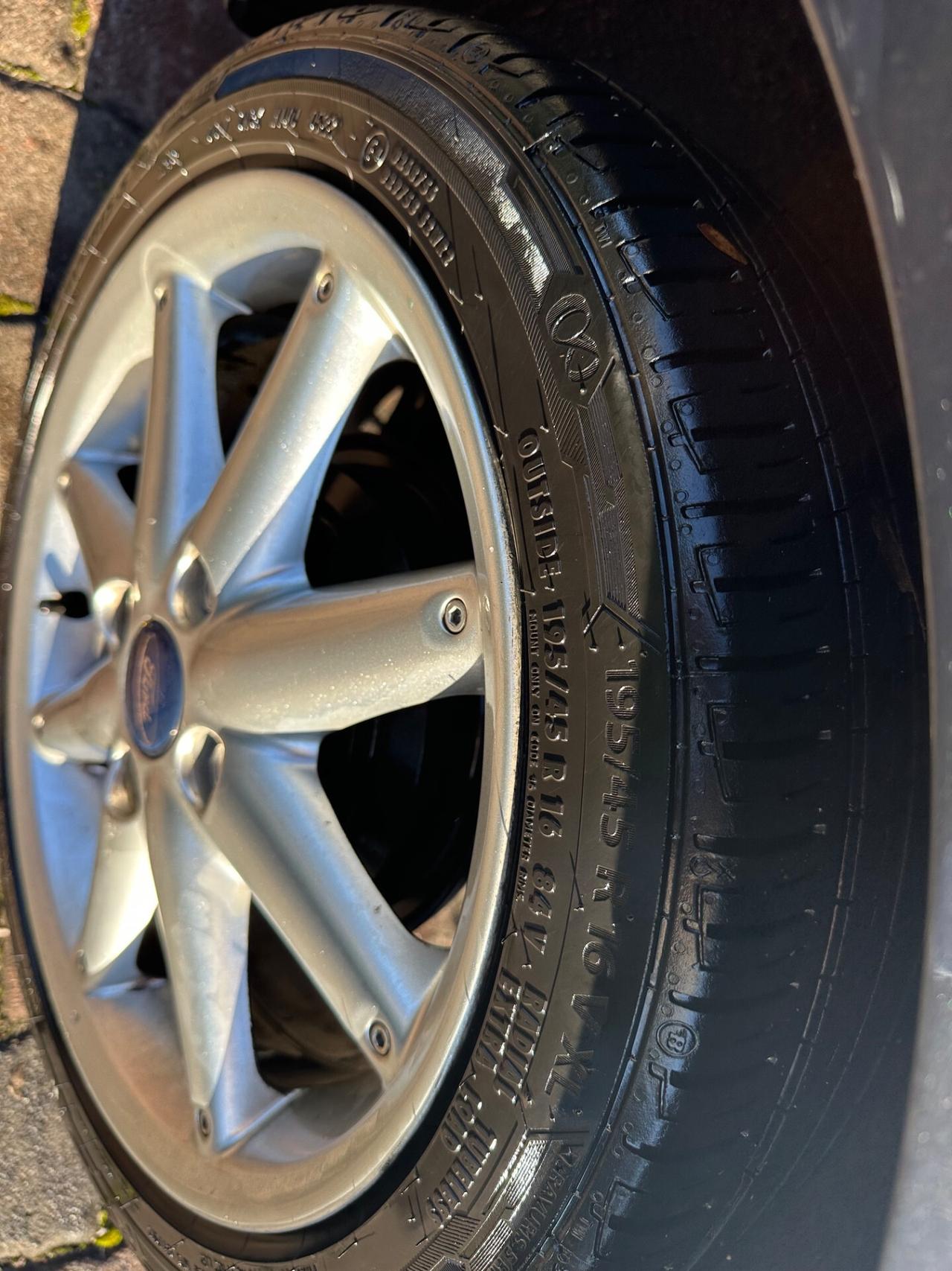 Ford Fiesta 1.2 benz 2007 NEOPATENTATI