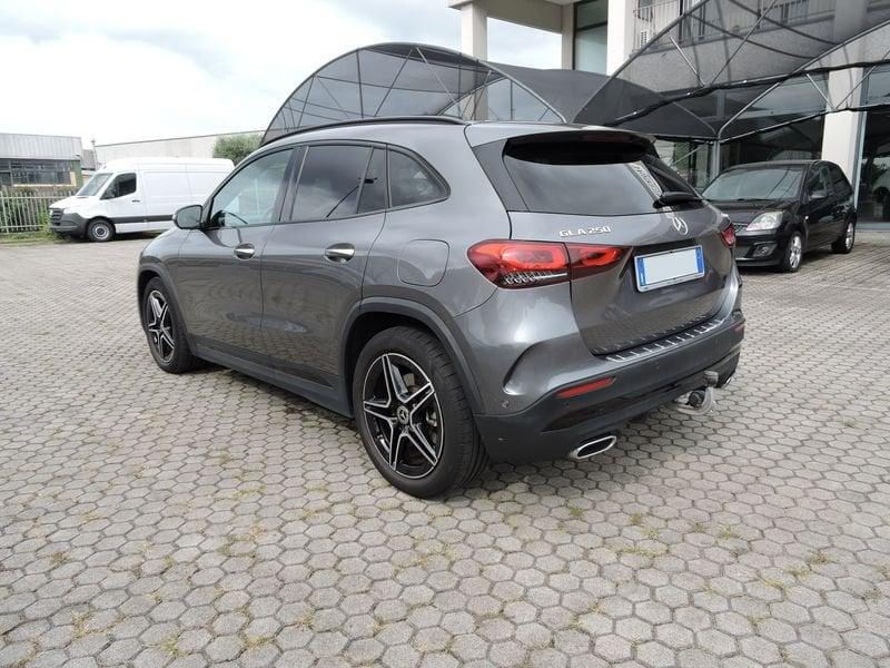 Mercedes-Benz GLA GLA 250 Automatic 4Matic Premium