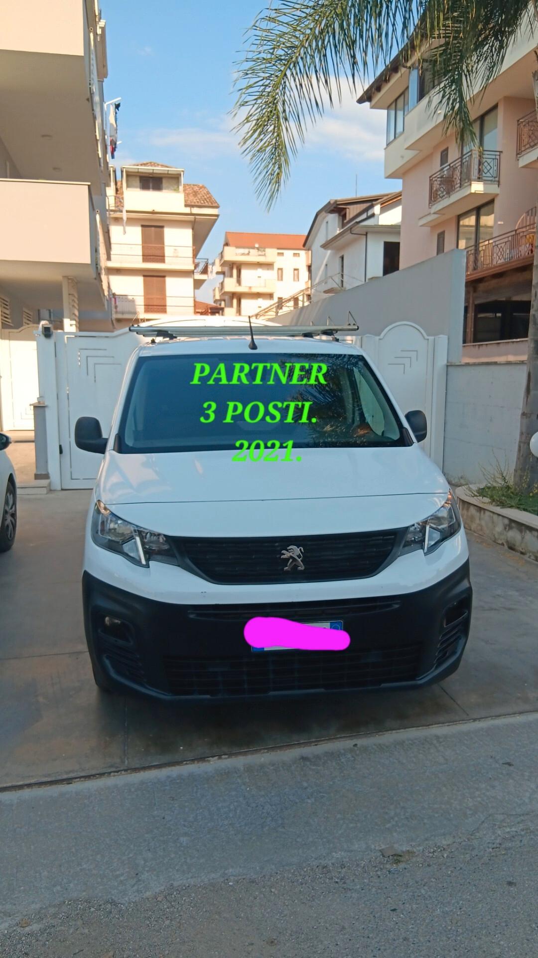 Peugeot Partner 3 posti usato mondialcars 021