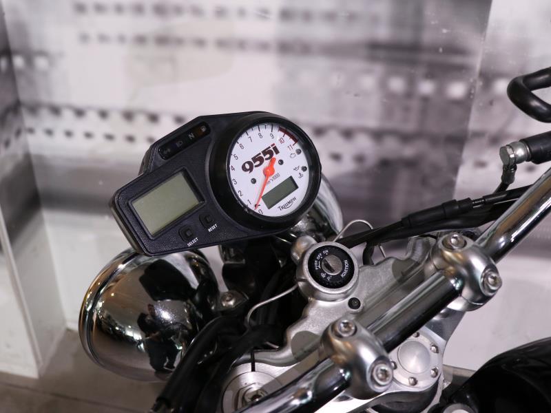 Triumph Speed Triple 955