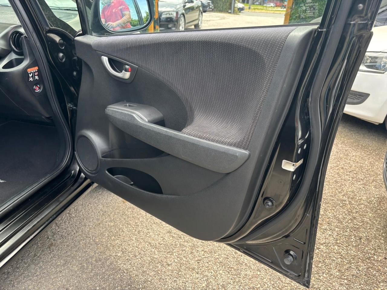 Honda Jazz Hybrid 1.3 i-DSi i-VTEC OK Neopatentati