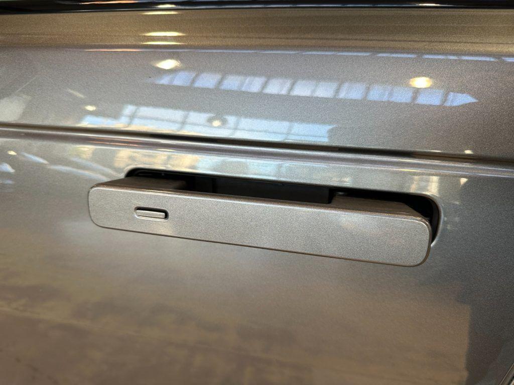 Land Rover Range Rover Velar 3.0 V6 SD6 300 CV R-Dynamic SE-21"-Adaptive Cruise