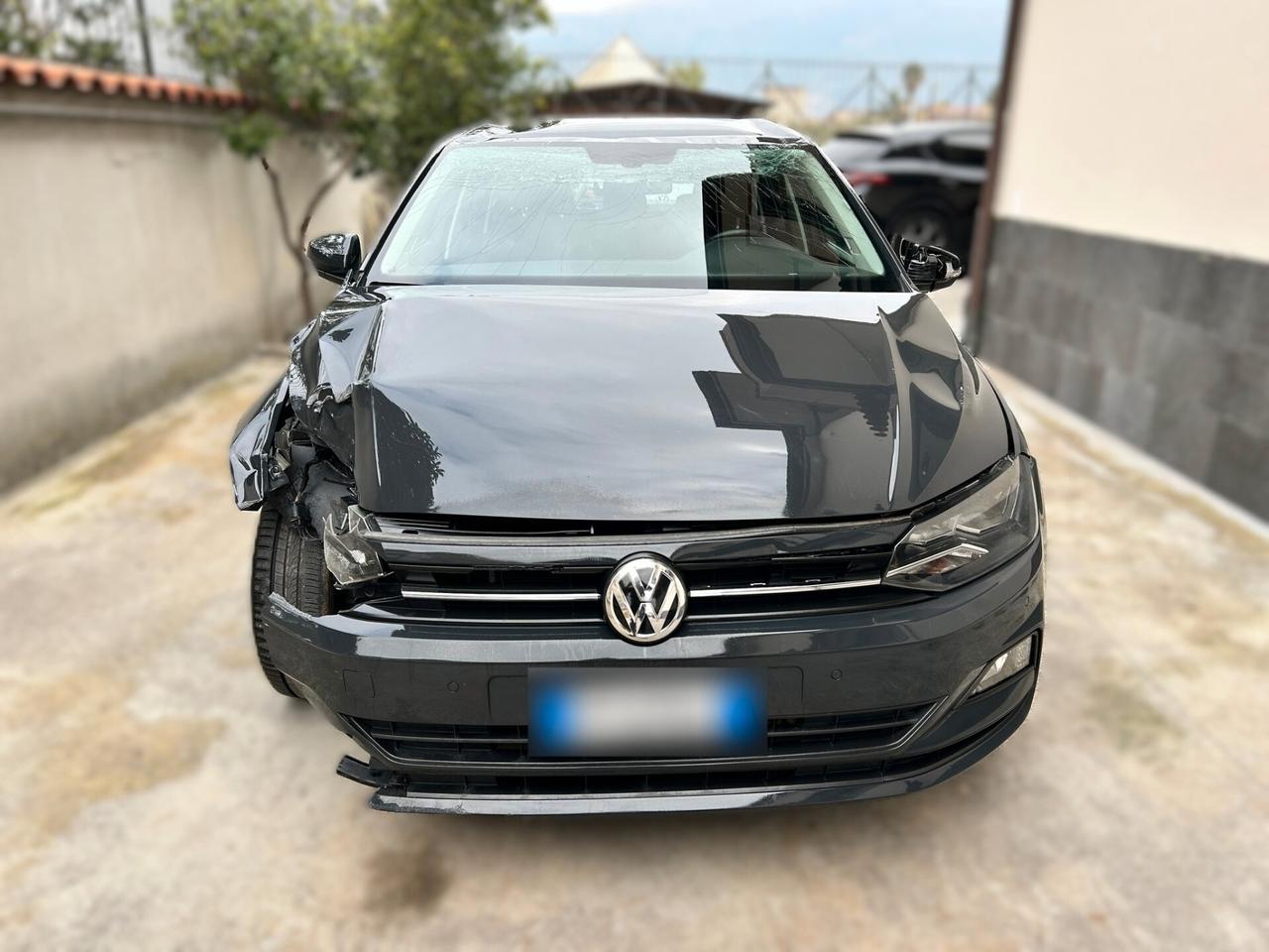 VW Polo 1.0 TSI 95CV - 2018 Incidentata