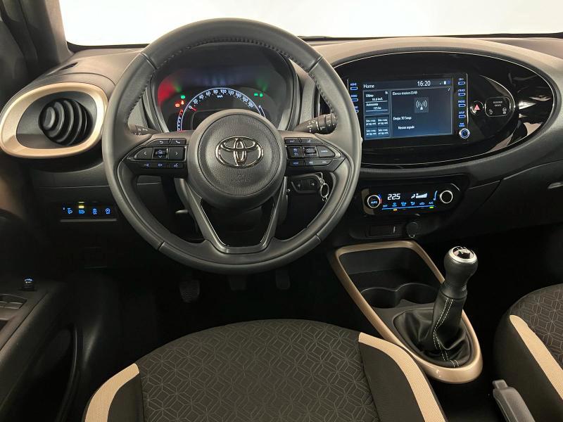 Toyota Aygo X 1.0 VVT-i Trend 72cv*SOLO KM 44.000 CERTIFICATI-UNICO PROPRIETARIO-SENZA VINCOLI-NEOPATENTATI*