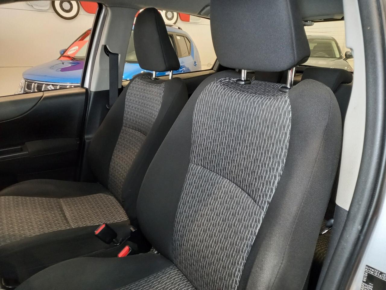 Toyota Yaris 1.0 5 porte Lounge
