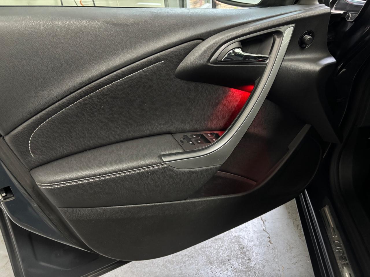 Opel Astra 1.7 CDTI 110CV Sports Tourer Cosmo