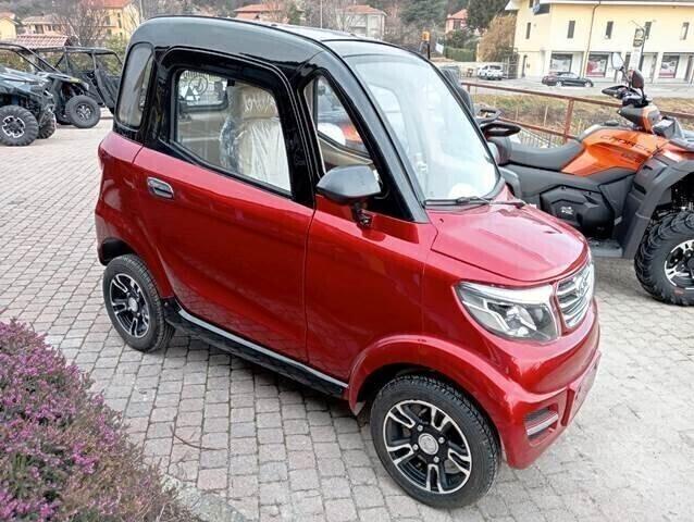 FREEDOM VITALE UFO ACTIVE SENZA PATENTE MINI AUTO