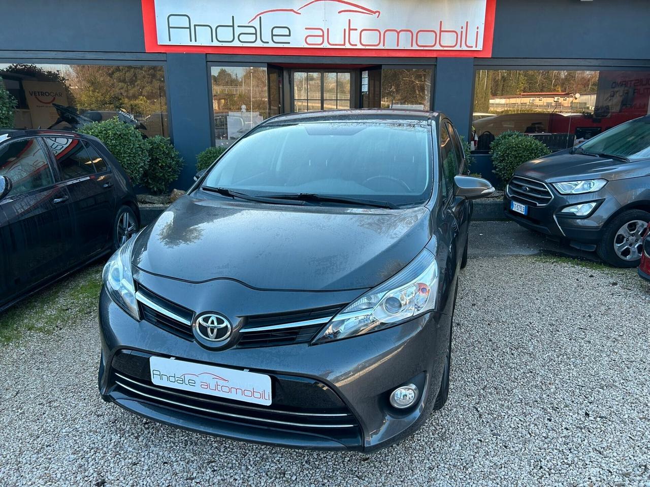 Verso 1.6 D-4D Style 7 POSTI KM 120000 TAGLIANDI TOYOTA