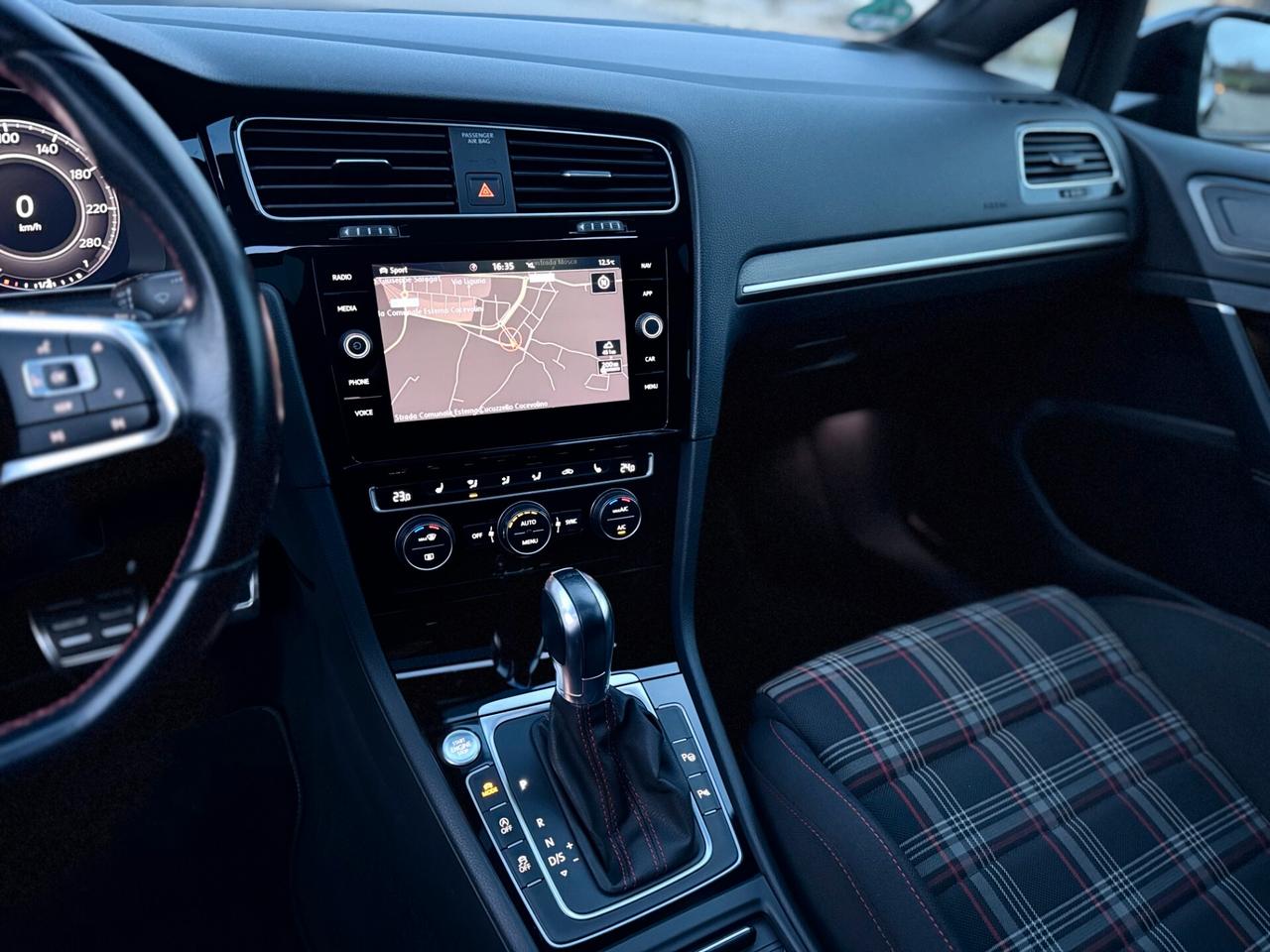 Volkswagen Golf 7.5 GTI Performance 245 CV TETTO*DSG*FULL