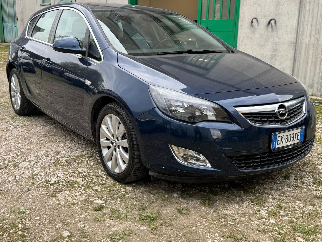 Opel Astra 1.7 CDTI 110CV 5 porte Cosmo NEOPATENTATI