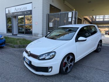 Volkswagen Golf GTI 2.0 TSI 3p.