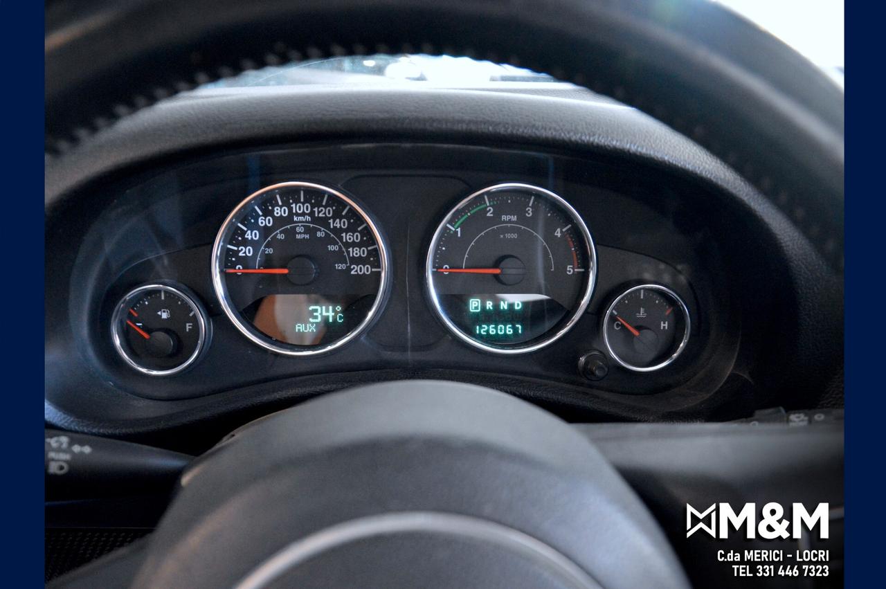 Jeep Wrangler Unlimited 2.8 CRD DPF Sahara Auto