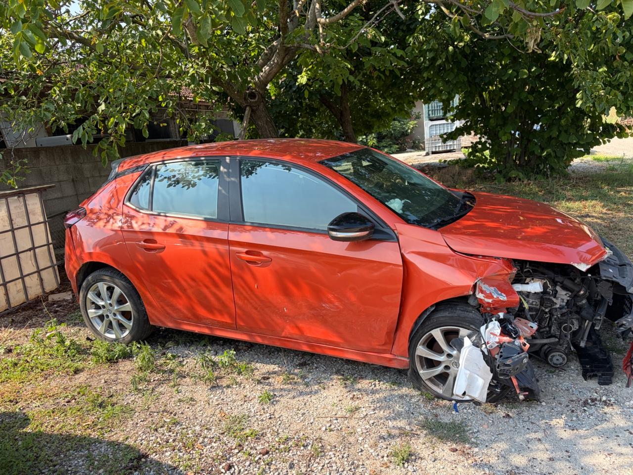 Opel Corsa 1.5 DIESEL 2023 INCIDENTATA