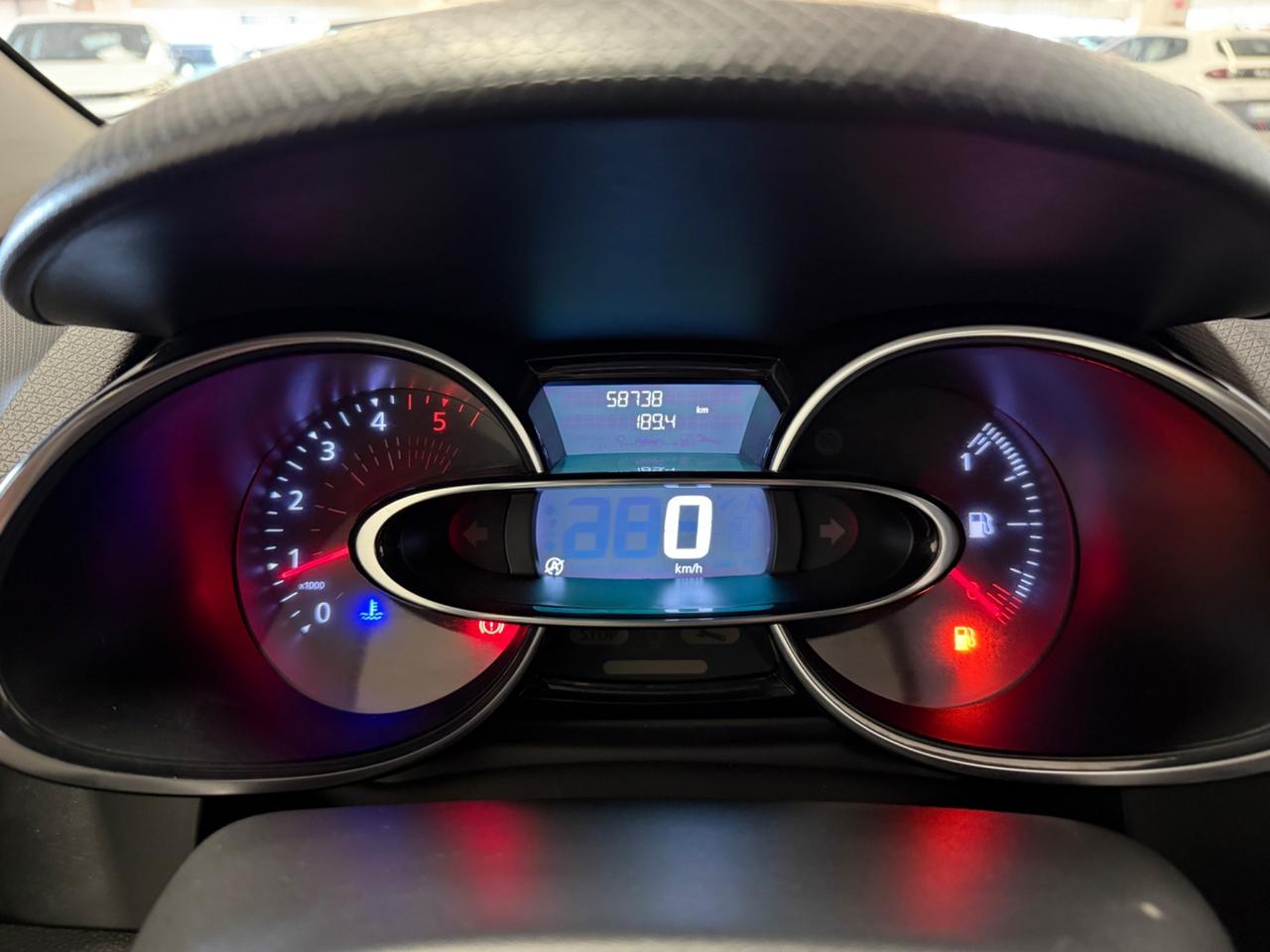 Renault Clio dCi 8V 90 CV 5 porte Moschino Intens