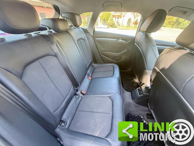 AUDI A3 Sportback S TRONIC AMBITION