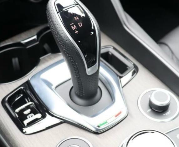 Alfa Romeo Giulia 2.0 Turbo 280 CV Q4 Ti