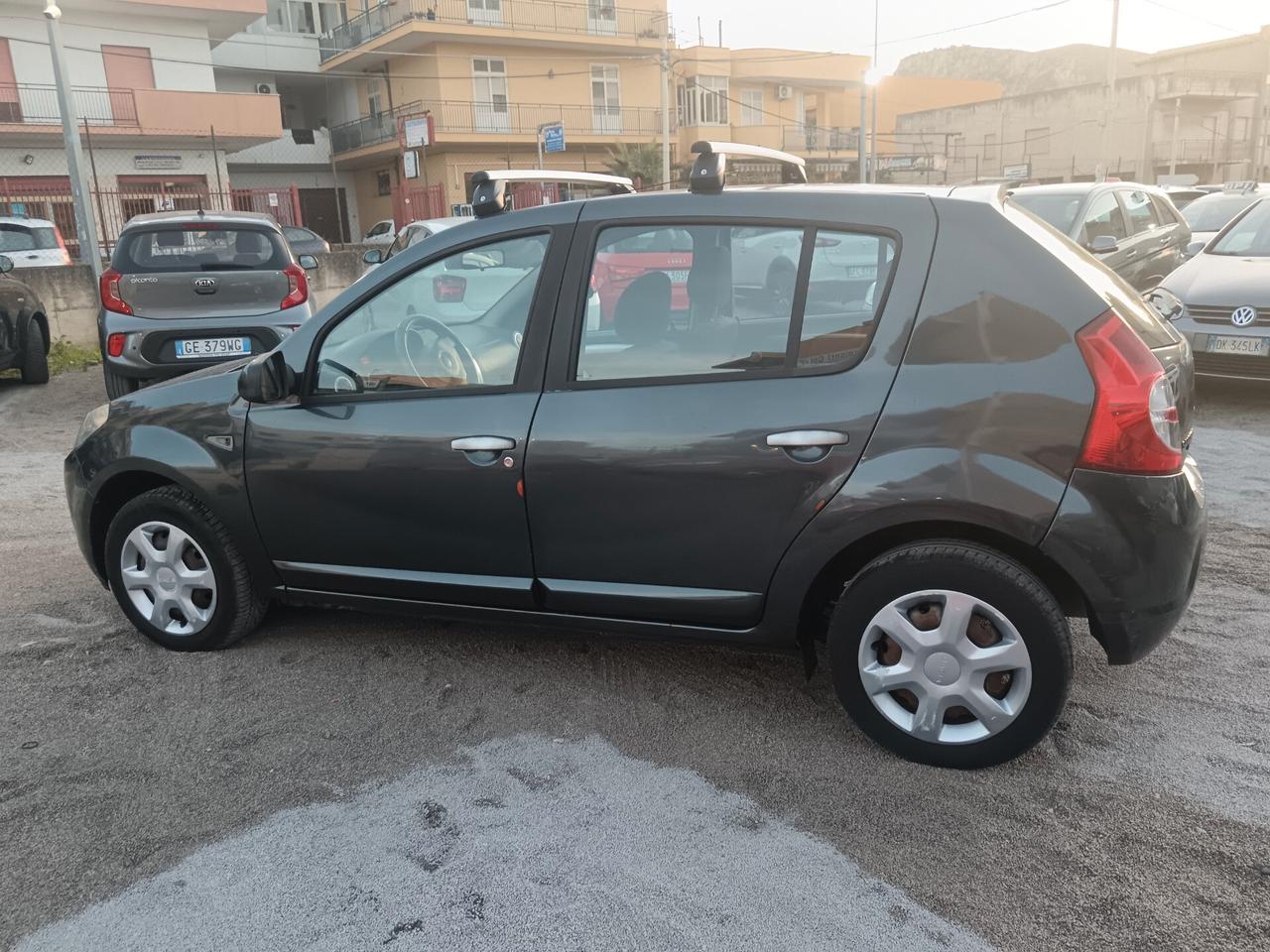 Dacia Sandero 1.4 8V GPL Lauréate