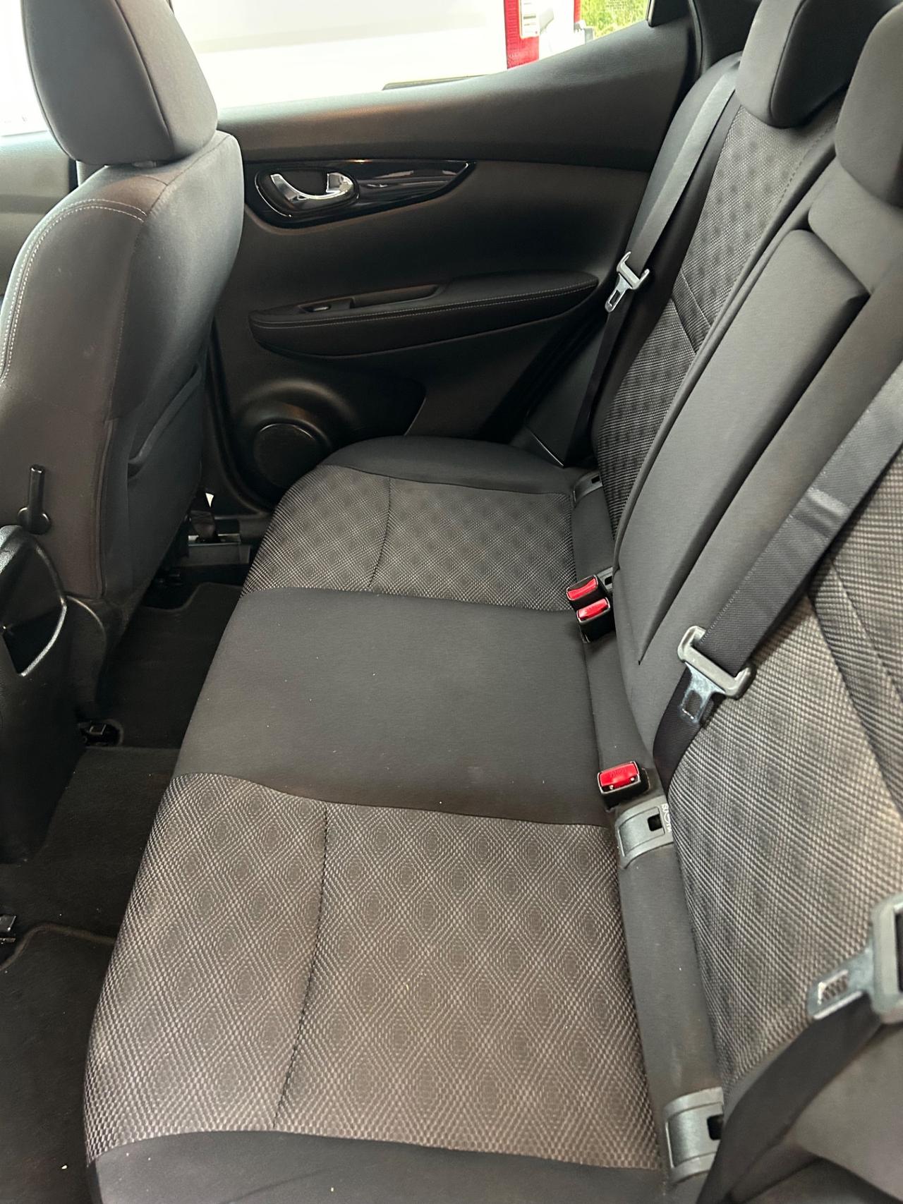 Nissan Qashqai 1.5 dCi N-Connecta