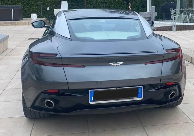 ASTON MARTIN DB11 V12 Coupé